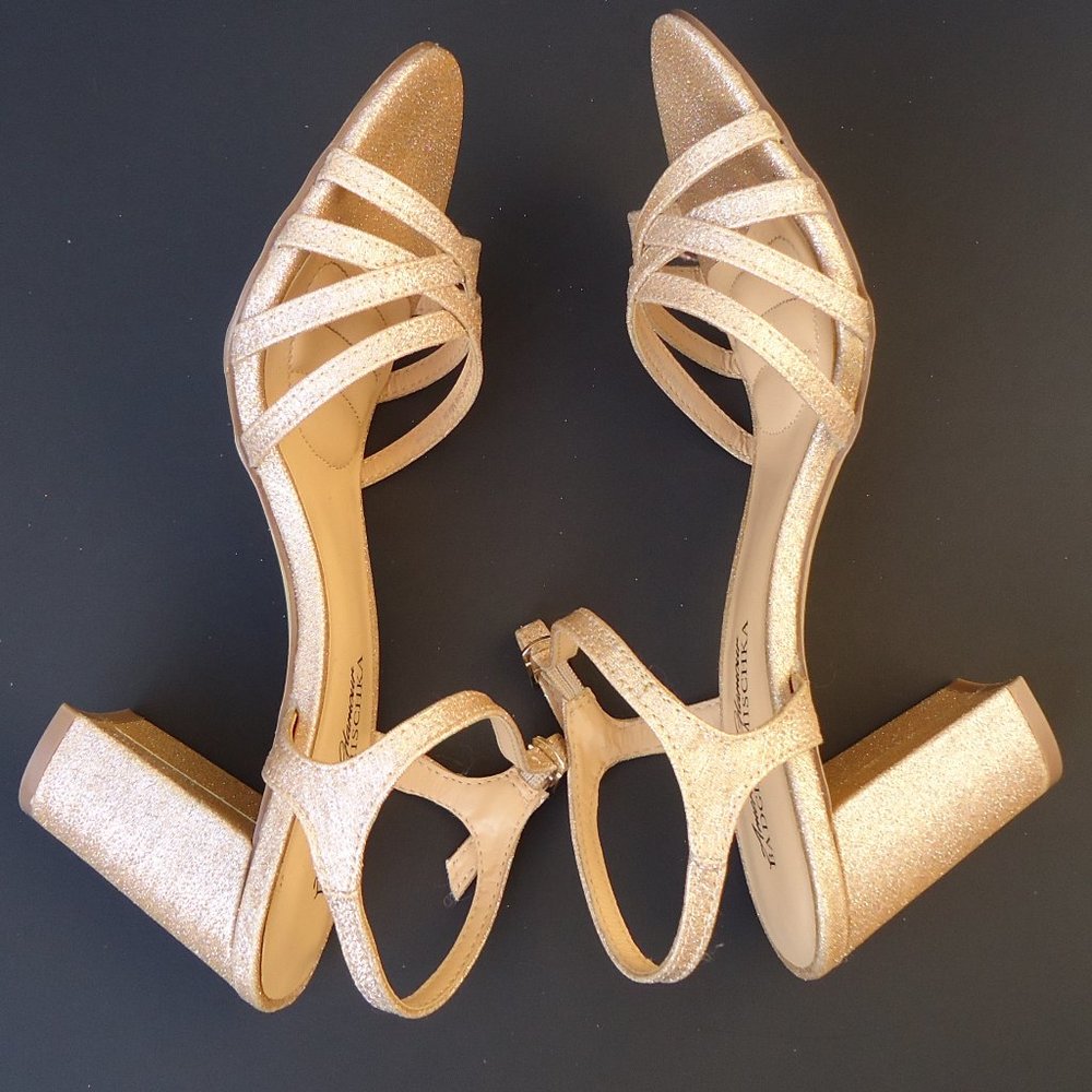 SIZE 6.5. BADGLEY MISCHKA American Glamour gold glitter block heels sandals. - Picture 11 of 16